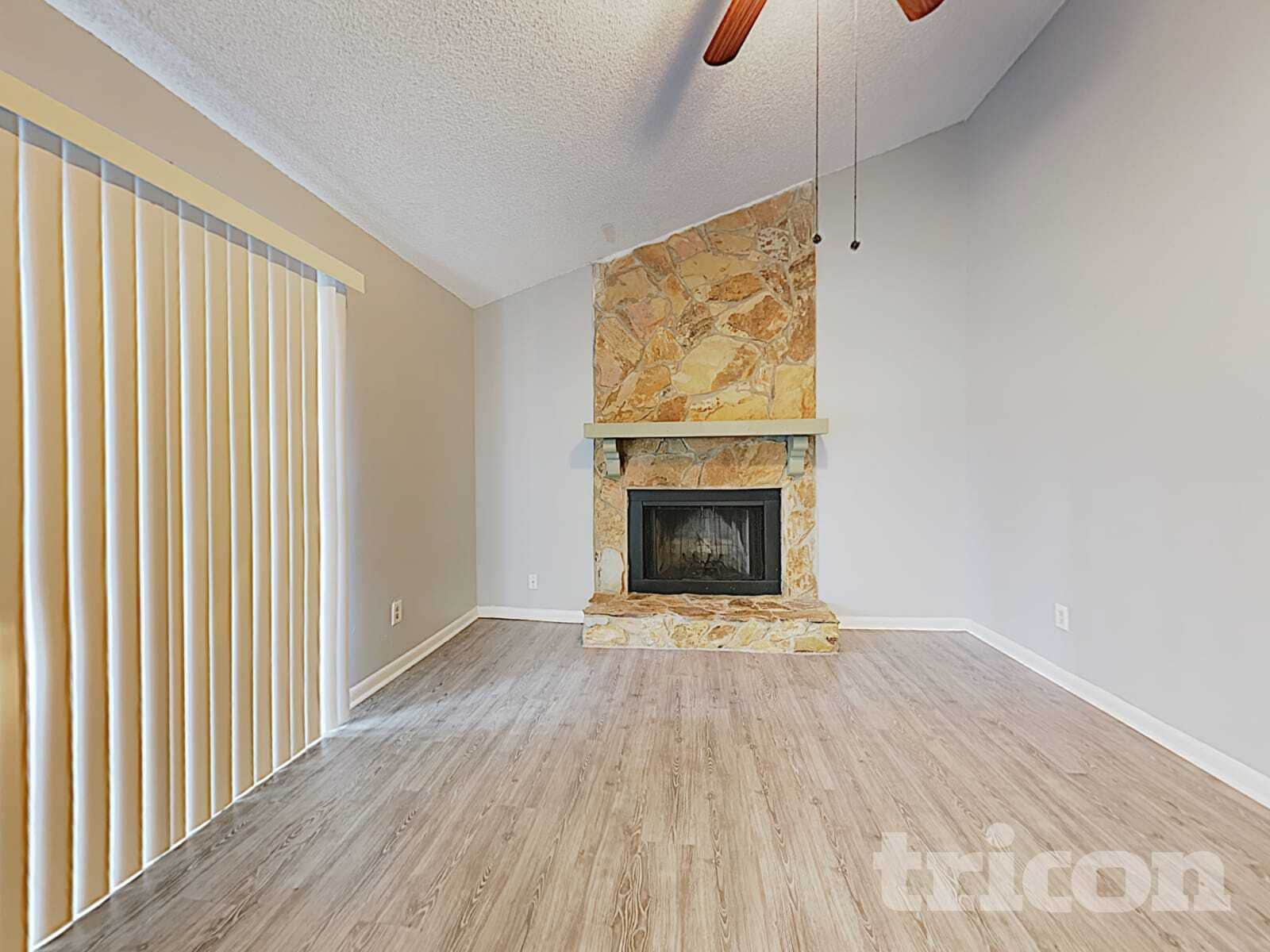 Building Photo - 603 Ephrata Dr