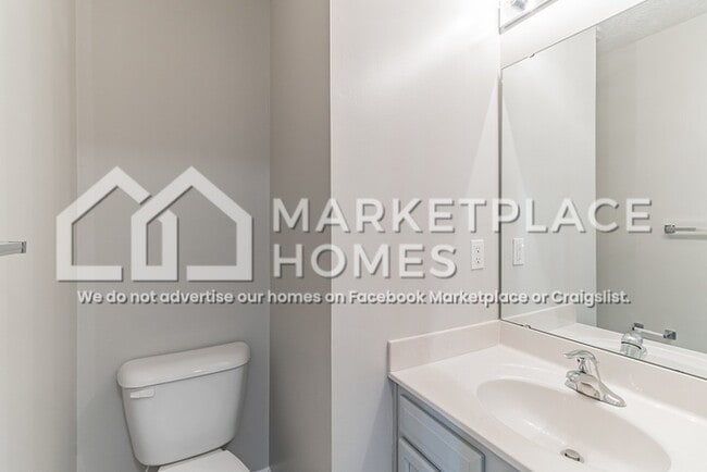 Building Photo - 3045 Republic Way