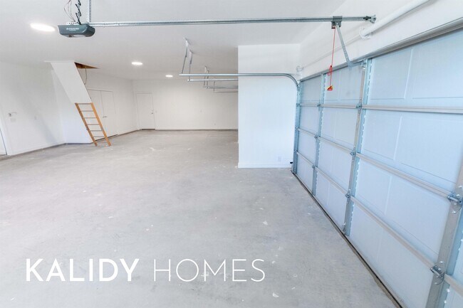 Building Photo - 1715 Kalidy Dr