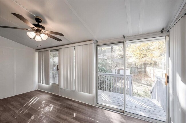 Building Photo - 3517 Kennesaw Station Dr