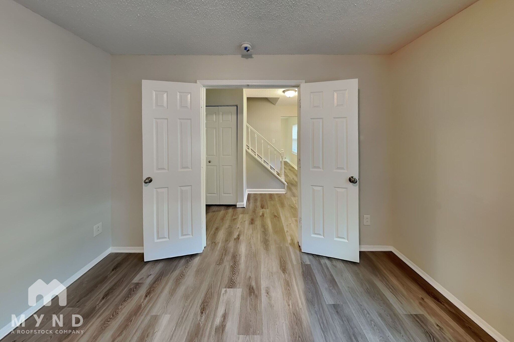 Building Photo - 6301 Ivory Palm Dr