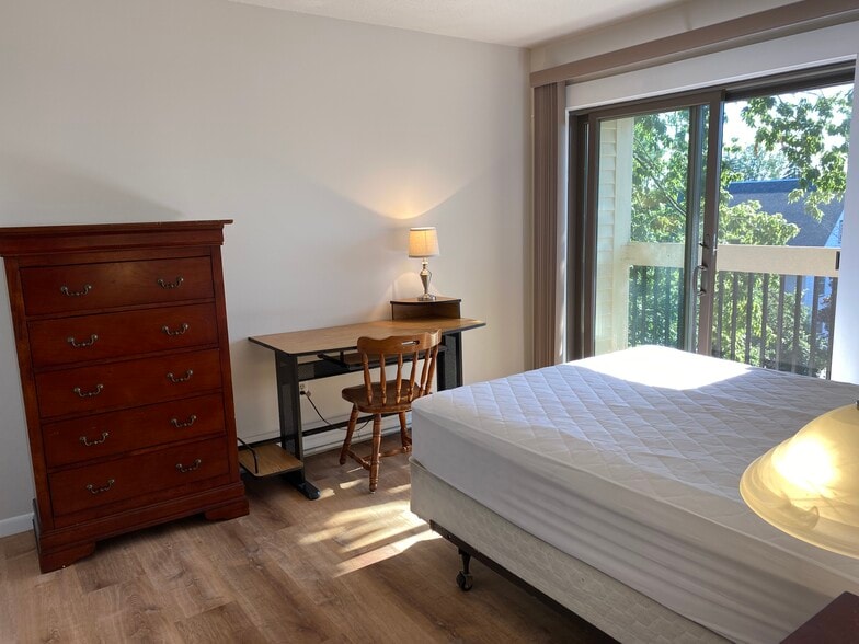 Bedroom 2 - 47 S Williams St