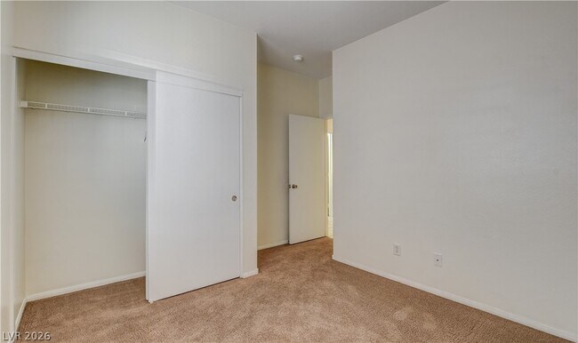 Building Photo - 9890 Ridgehaven Ave