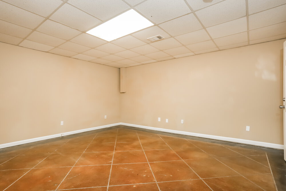 Building Photo - 524 Legacy Park Dr