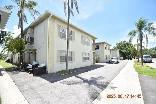 Building Photo - 306 Danube Ave