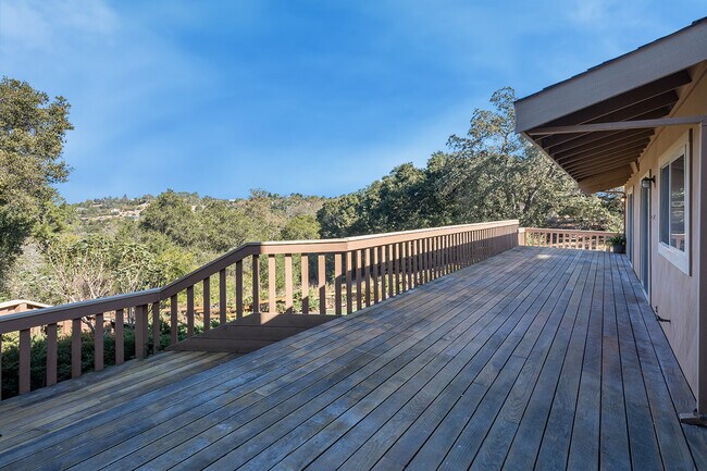 Building Photo - 13140 Delson Ct