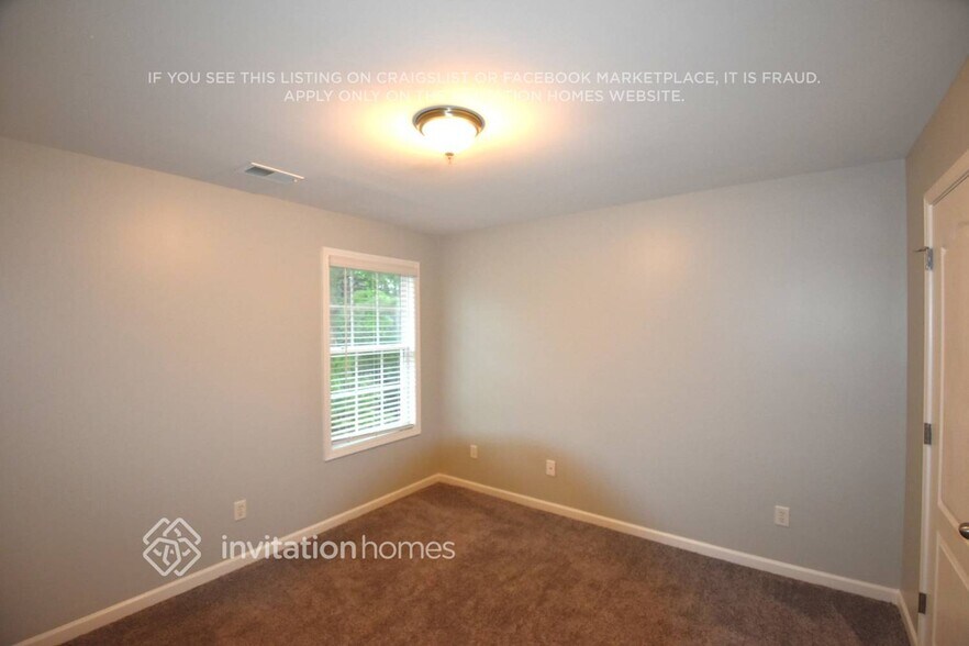 Building Photo - 259 Lantana Dr