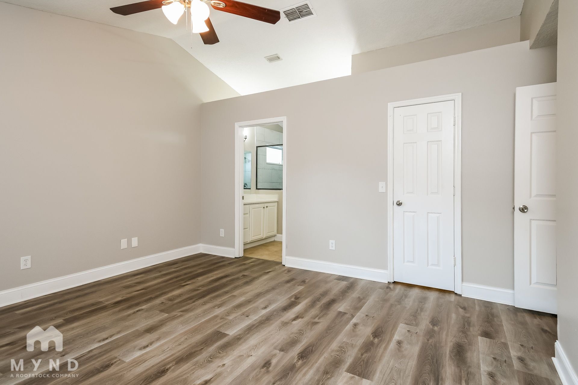 Building Photo - 6481 Piccadilly Ln