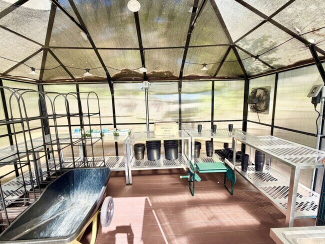 Building Photo - 5243 W Lake Butler Rd