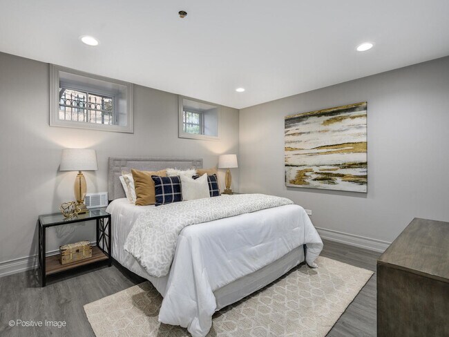 Building Photo - 1143 W Montana St