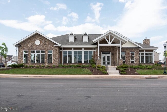 Building Photo - 6303 Posey St