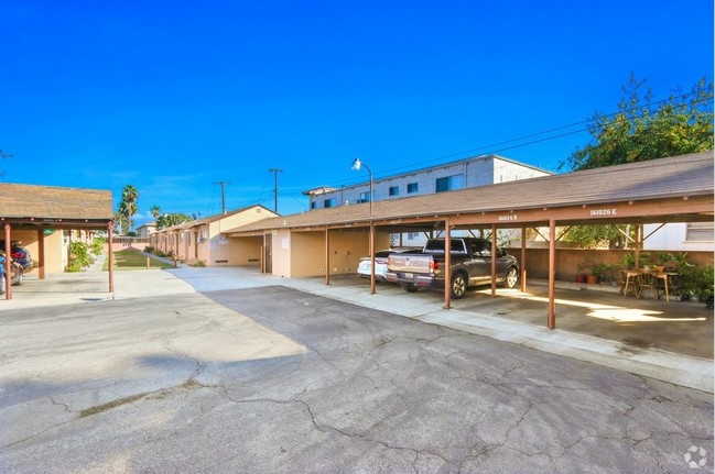 Building Photo - Casitas Alondra
