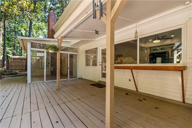 Building Photo - 78 Pheasant Dr SE