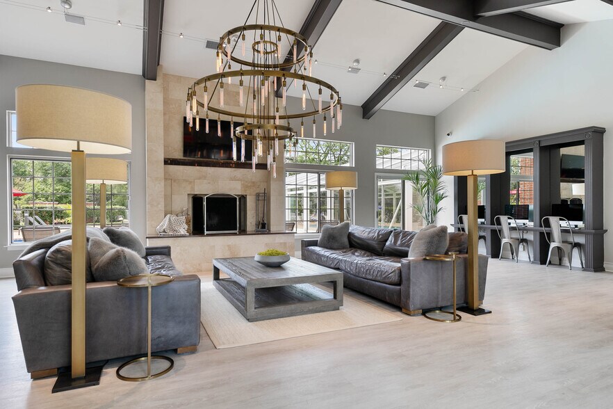 Building Photo - Arbors of Brookdale