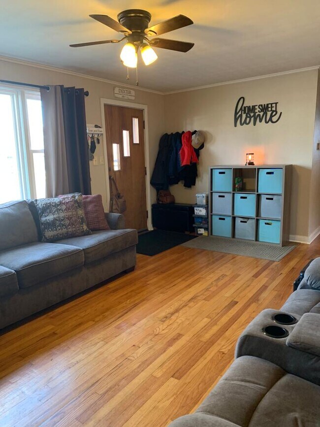 Building Photo - Pennsylvania Ave.