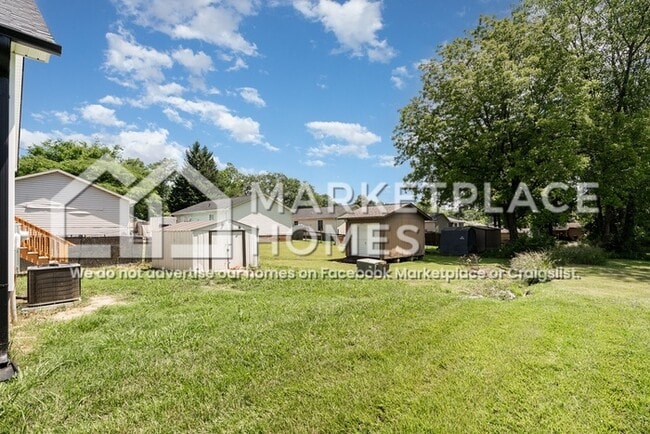 Building Photo - 404 N 13th St