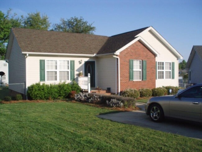 Building Photo - 912 Lyme Brook Ln