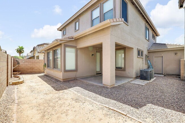 Building Photo - Great Queen Creek Location!