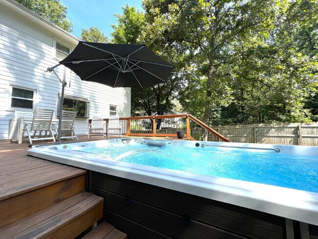 Building Photo - 3324 Devaughn Dr