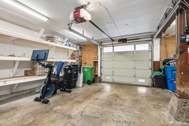 Building Photo - 112 Baden St