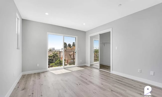 Building Photo - 4649 W 18th St