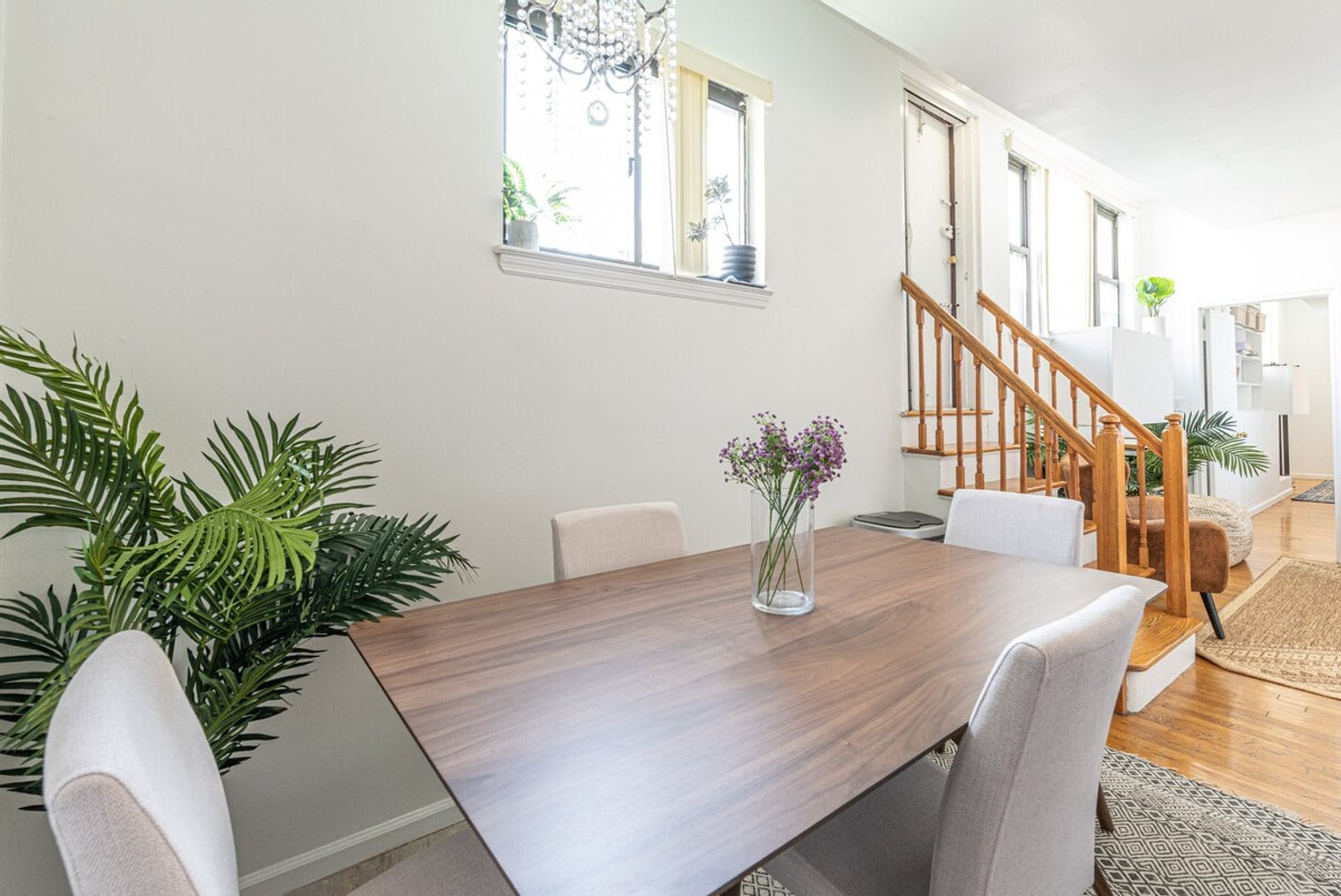 Building Photo - 735 10th Ave