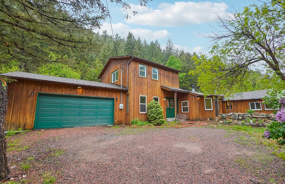 Primary Photo - 8493 Lefthand Canyon Dr