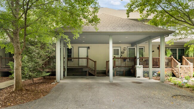 Building Photo - 34 Douglas Fir Ave