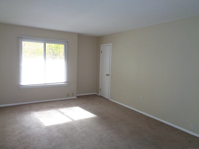 Building Photo - 207 Cottonwood Rd