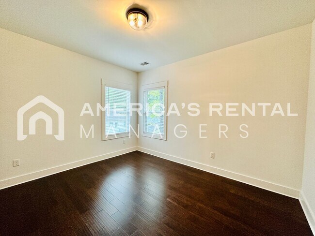 Building Photo - Home for Rent in Vestavia Hills!!! Available to View with a 48-hour notice!