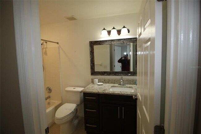 Building Photo - 136 Bayswater Ln