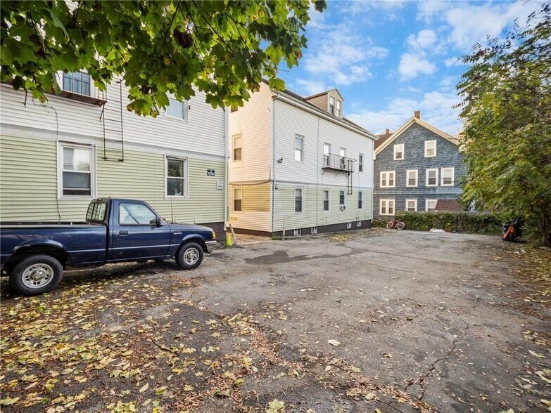 Building Photo - 57 Fairmount Ave