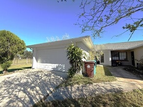 Building Photo - 5401 Pinetrail Way