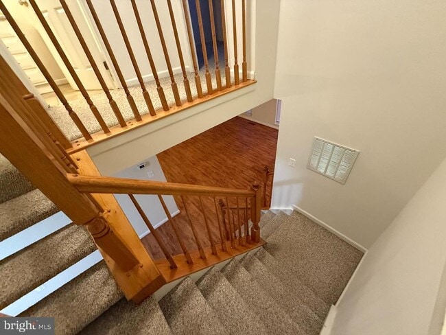 Building Photo - 43506 Postrail Square