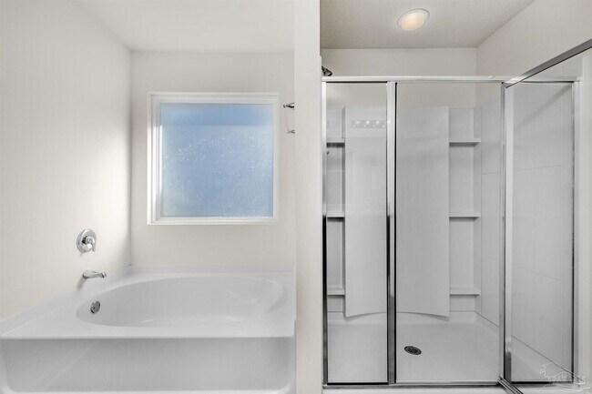 Building Photo - 5864 Magnolia Bend Blvd