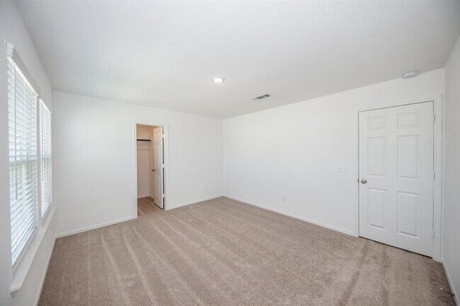 Building Photo - 6802 Hobby Wind Ridge Dr