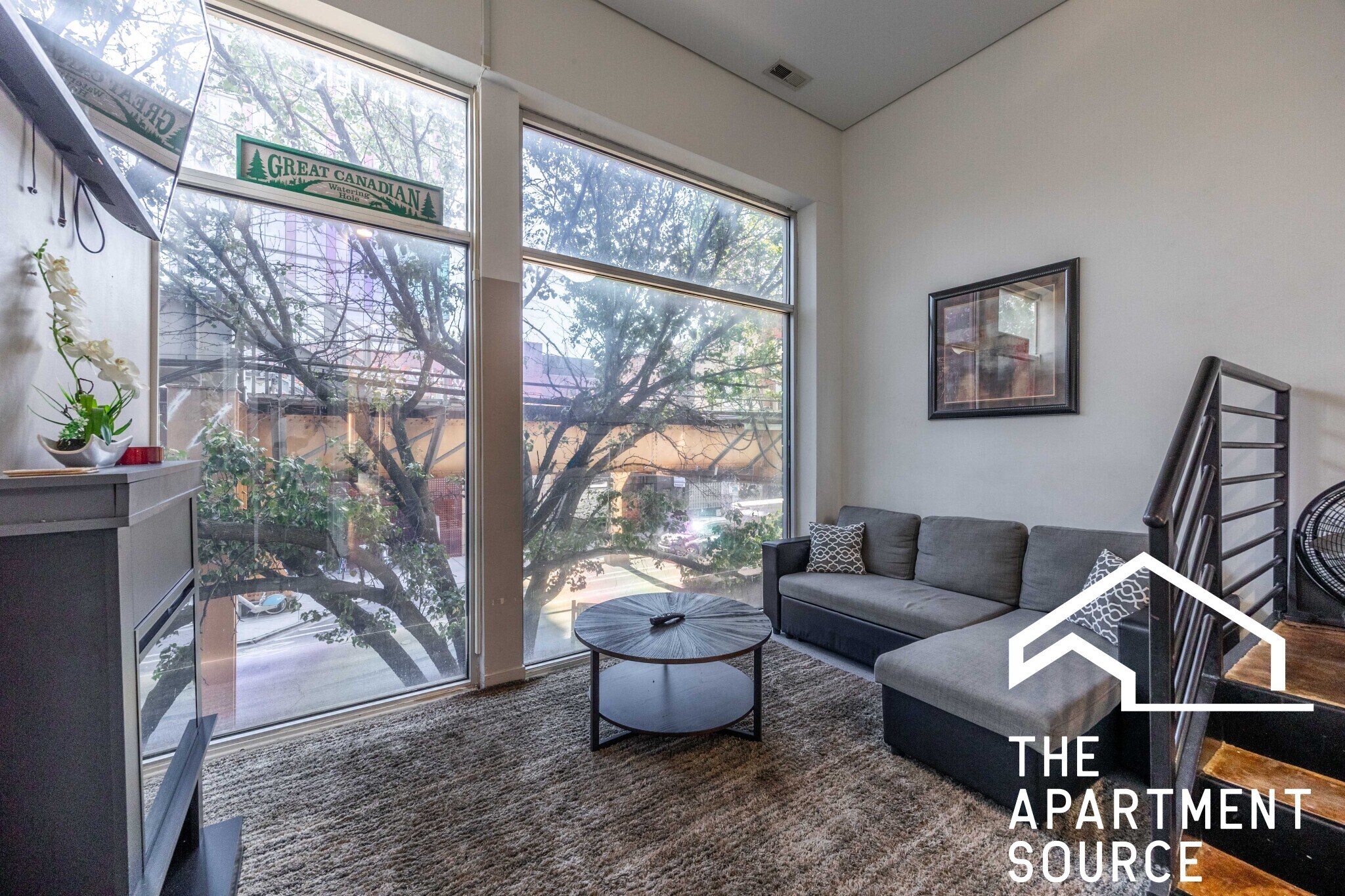 Building Photo - 1008 W Lake St