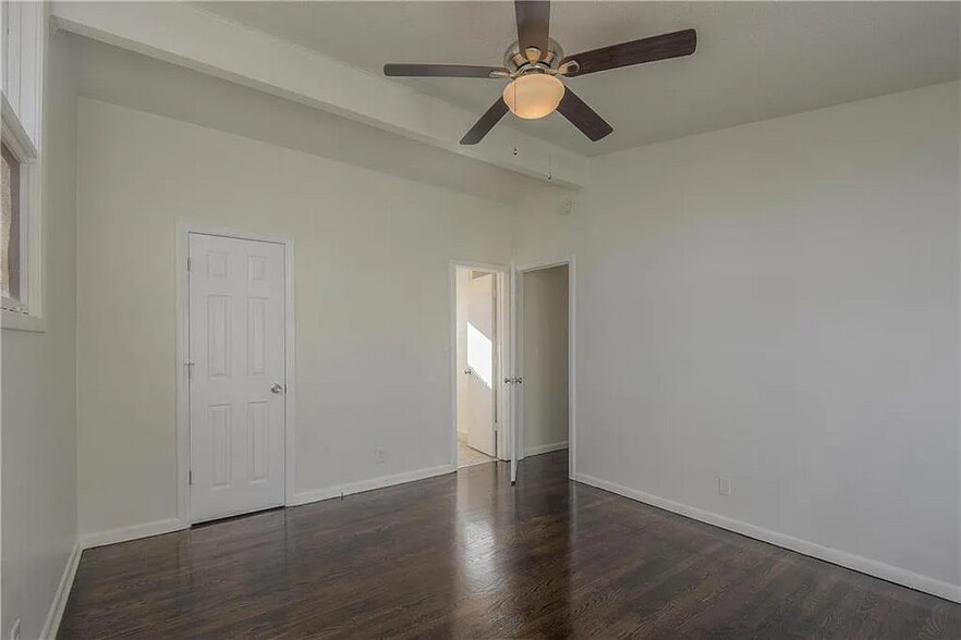 Building Photo - 6306 Fairlane Dr