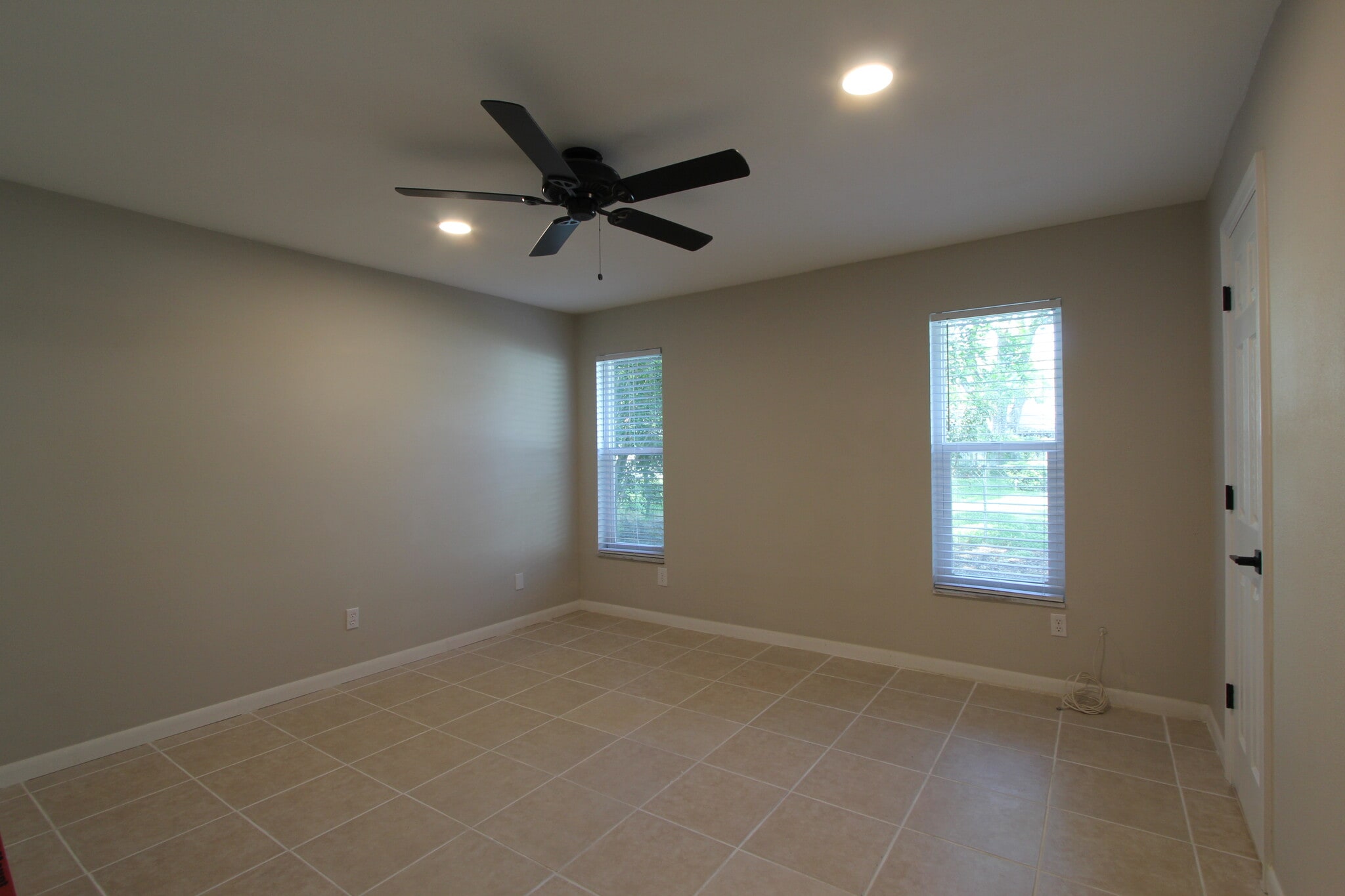 Master Bedroom - 6987 Duncansby Ave N