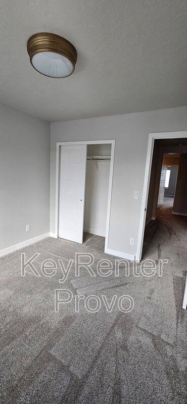 Building Photo - 264 S Hidden Lagoon Pl