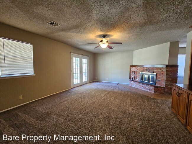 Building Photo - 3 br, 2 bath House - 1703 Village Drive