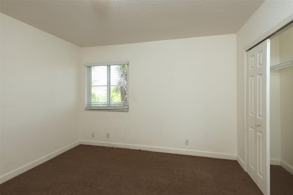 Building Photo - 121 Bayfront Dr