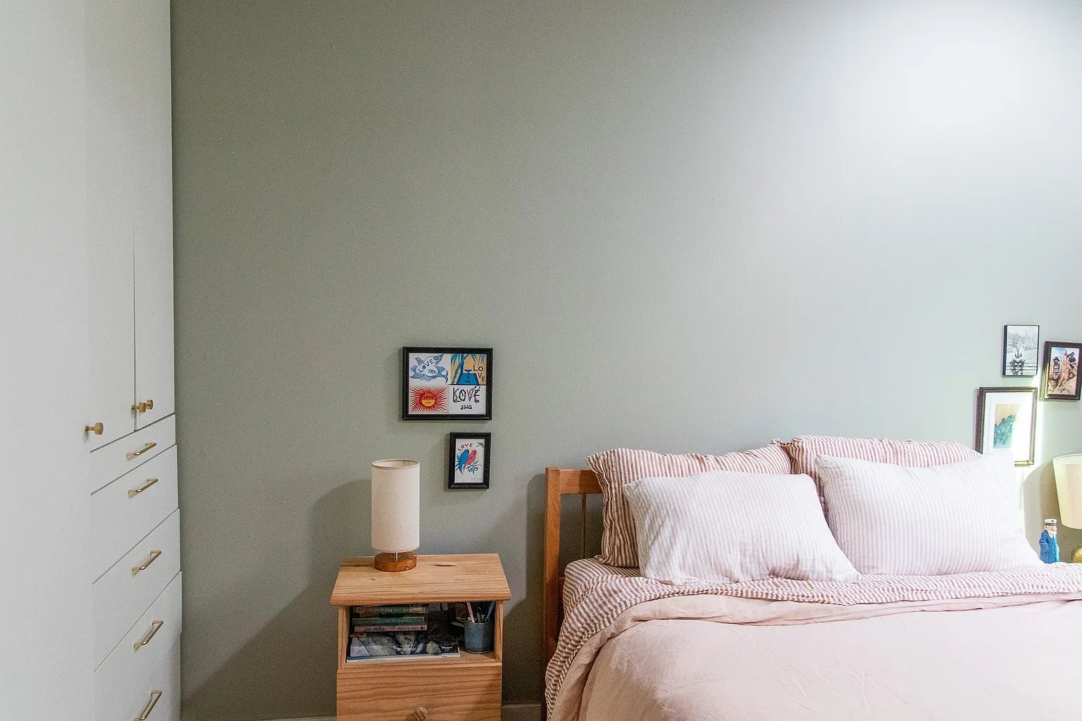 Building Photo - 647 Academy Rd