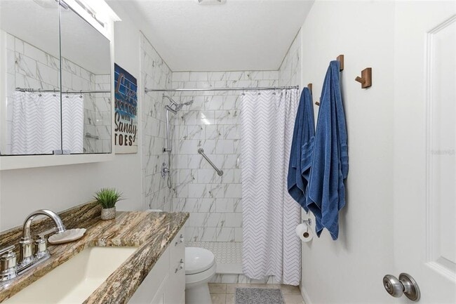 Building Photo - 5174 Beach Dr SE