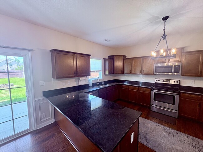 Building Photo - 604 Drummond Grove Ln