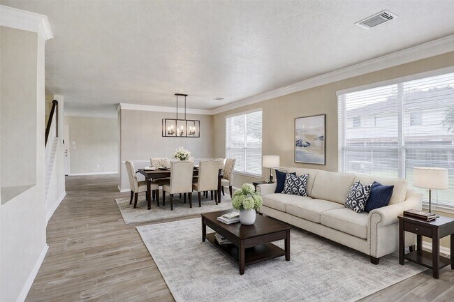 Building Photo - 5410 Linden Grove Ct