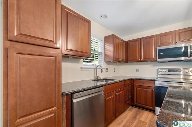 Building Photo - 5502 Tanglewood Ln