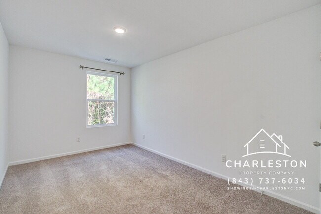 Building Photo - 200 Woodward Rd