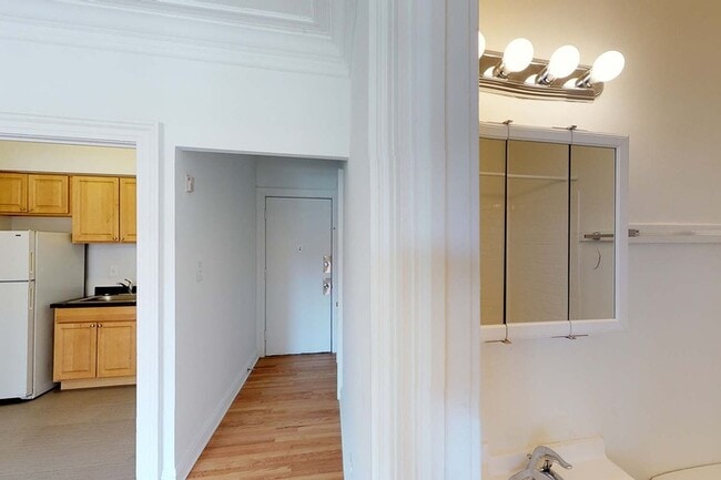 Floorplan - 5528-5532 S. Everett Avenue