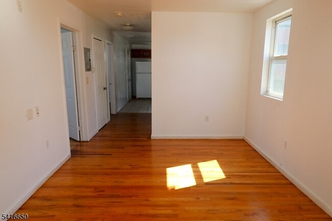 Building Photo - 524 Mulberry St